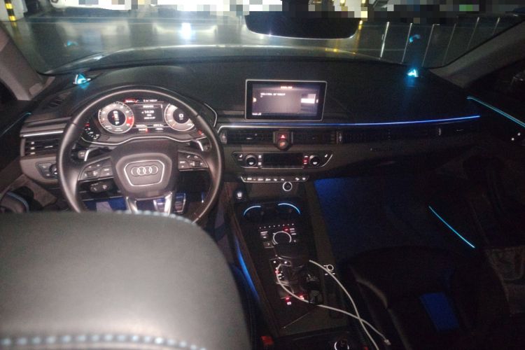 Used Audi A4 2017 45 TFSI allroad quattro Fashion Edition Center Console