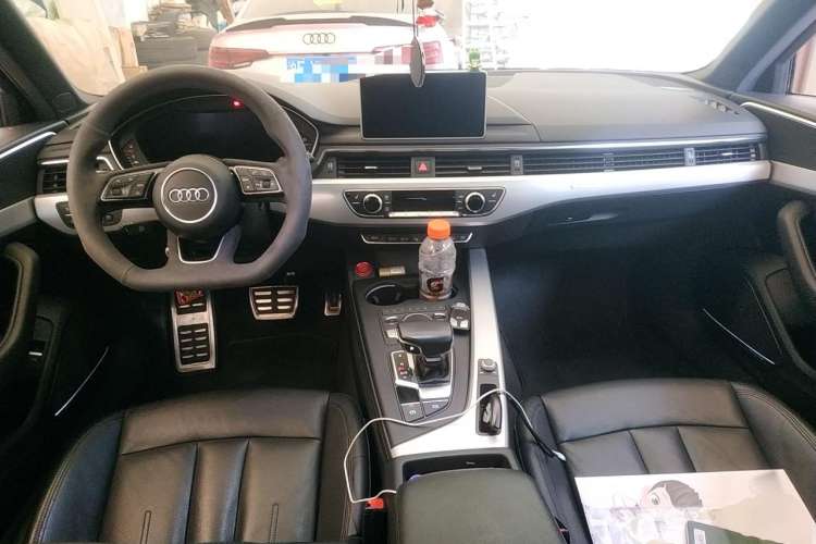 Used Audi A4 2017 45 TFSI allroad quattro Sport model Center Console