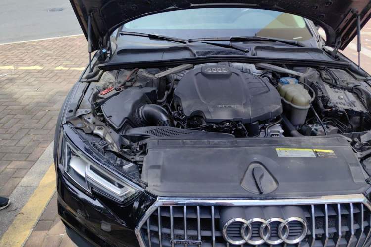 Used Audi A4 2017 45 TFSI allroad quattro Fashion Edition Engine Bay Right