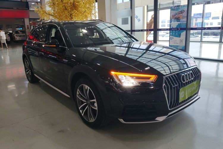 Used Audi A4 2017 45 TFSI allroad quattro Sport model Front Right 45 Deg