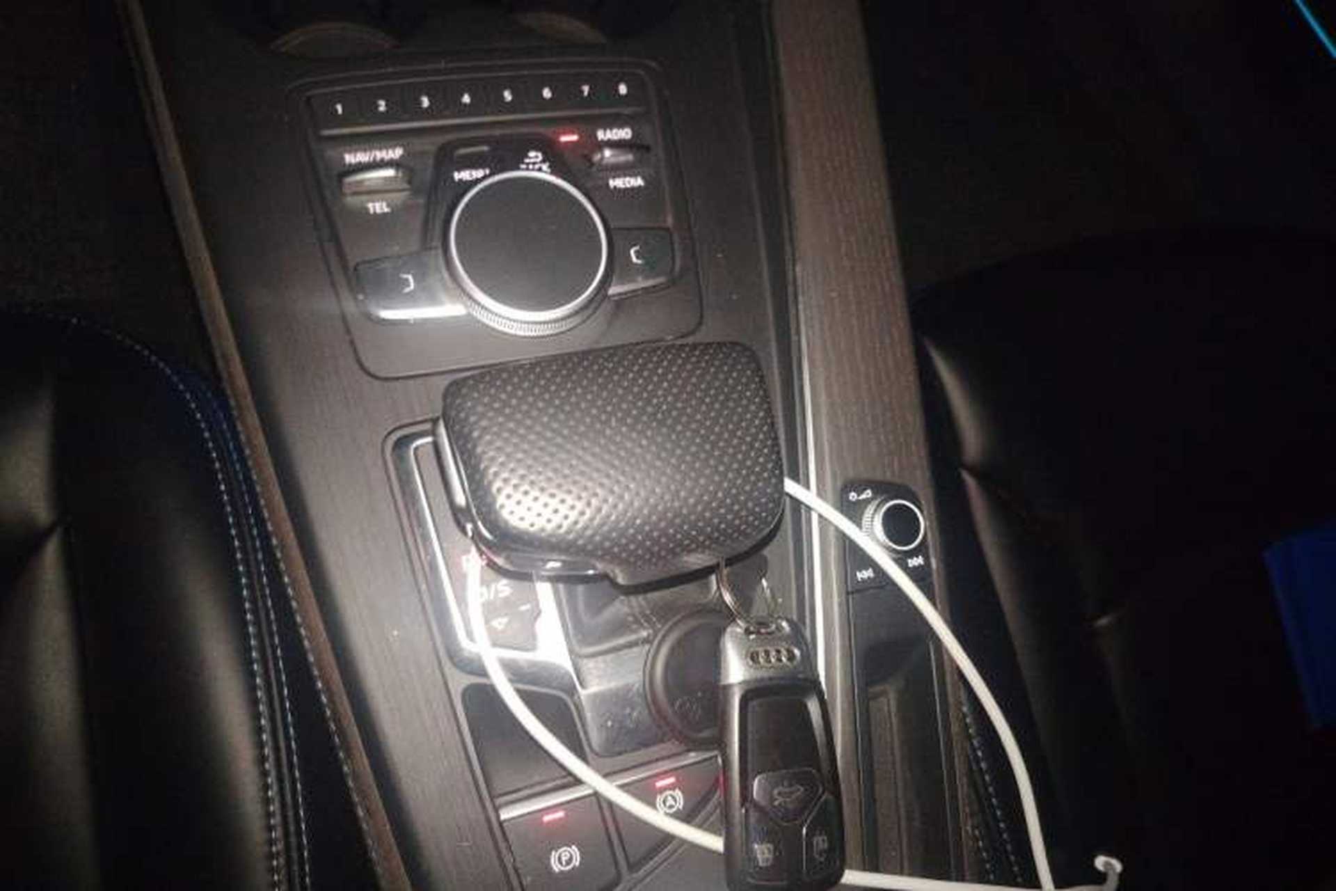 Used Audi A4 2017 45 TFSI allroad quattro Fashion Edition Gear Lever