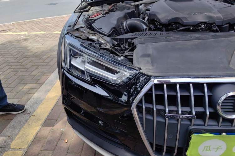 Used Audi A4 2017 45 TFSI allroad quattro Fashion Edition Right Front Headlight