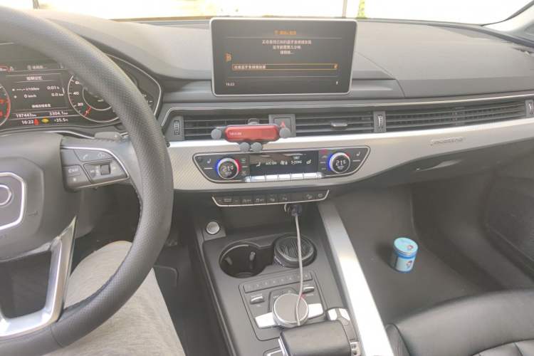 Used Audi A4 2017 45 TFSI allroad quattro Sport model Audio And AC Panel