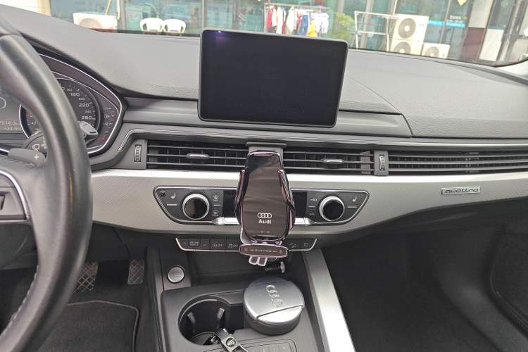 Used Audi A4 2017 45 TFSI allroad quattro Fashion Edition Audio And AC Panel