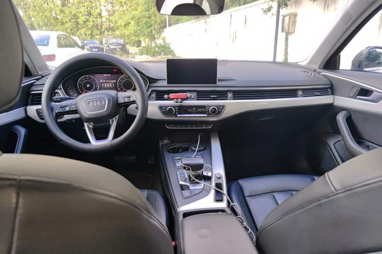 Used Audi A4 2017 45 TFSI allroad quattro Sport model Center Console