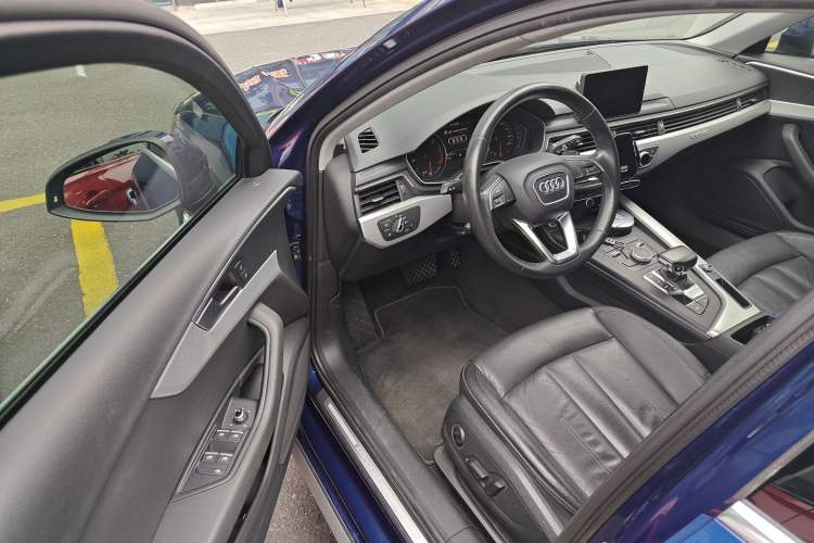 Used Audi A4 2017 45 TFSI allroad quattro Fashion Edition Driver Seat