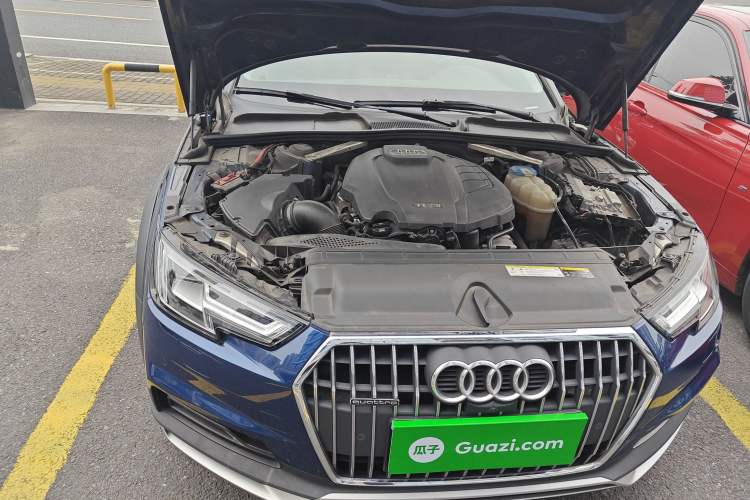Used Audi A4 2017 45 TFSI allroad quattro Fashion Edition Engine Bay Right