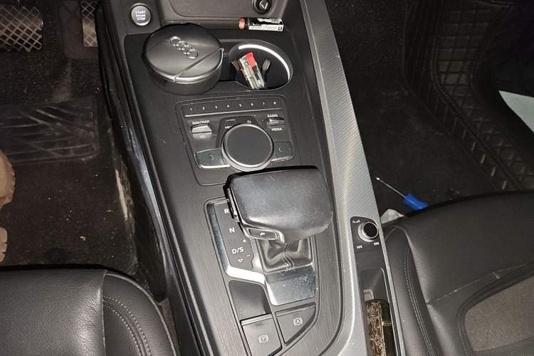 Used Audi A4 2017 45 TFSI allroad quattro Fashion Edition Gear Lever