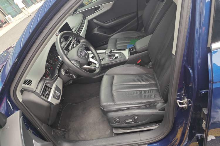 Used Audi A4 2017 45 TFSI allroad quattro Fashion Edition Left Front Seat