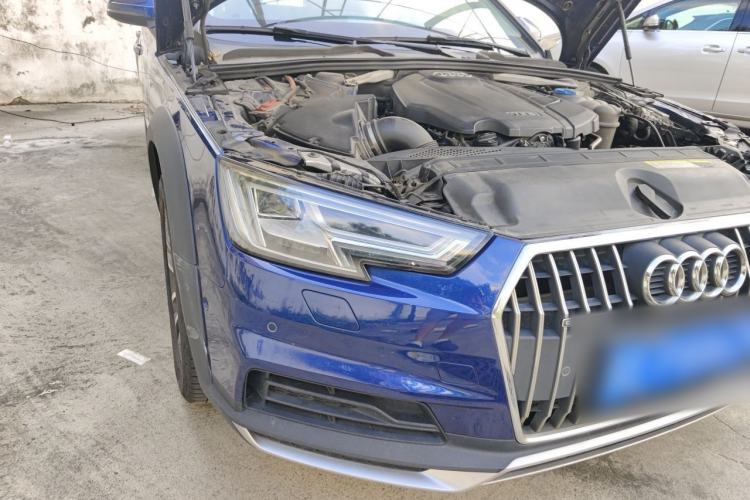 Used Audi A4 2017 45 TFSI allroad quattro Sport model Right Front Headlight