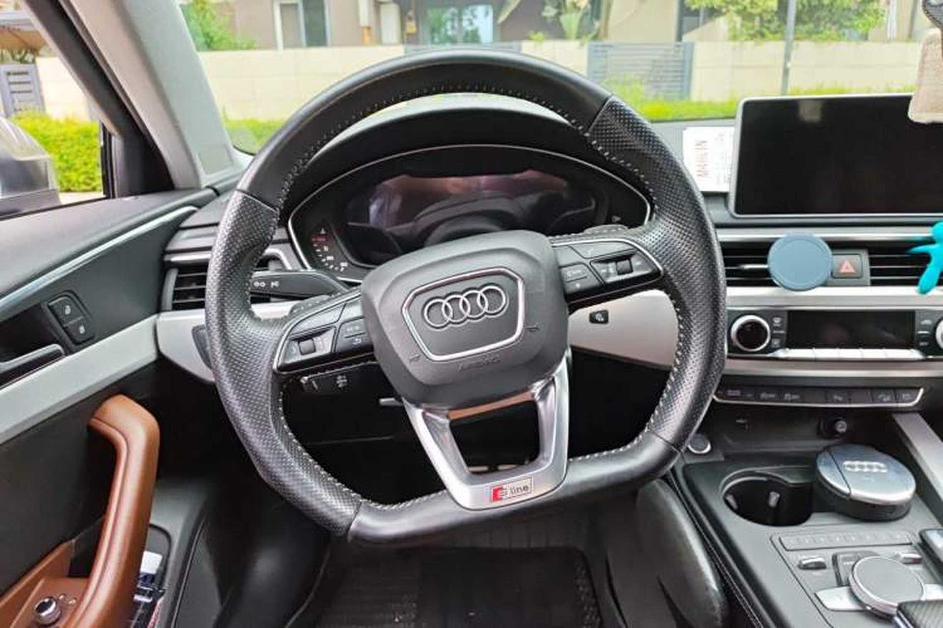 Used Audi A4 2017 45 TFSI allroad quattro Fashion Edition Steering Wheel