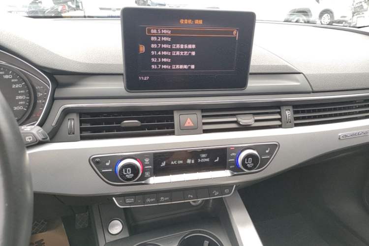 Used Audi A4 2017 45 TFSI allroad quattro Fashion Edition Audio And AC Panel