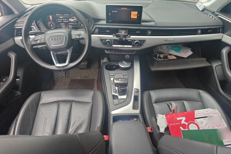 Used Audi A4 2017 45 TFSI allroad quattro Fashion Edition Center Console