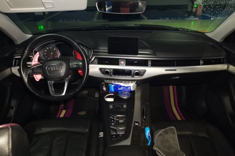 Used Audi A4 2017 45 TFSI allroad quattro Fashion Edition Center Console