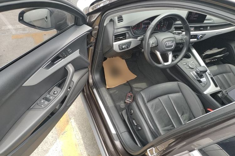 Used Audi A4 2017 45 TFSI allroad quattro Fashion Edition Driver Seat