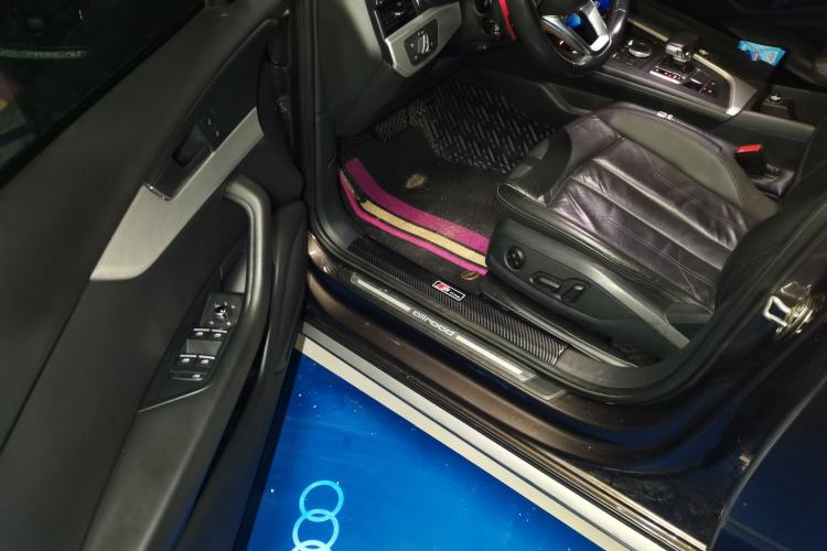 Used Audi A4 2017 45 TFSI allroad quattro Fashion Edition Driver Seat