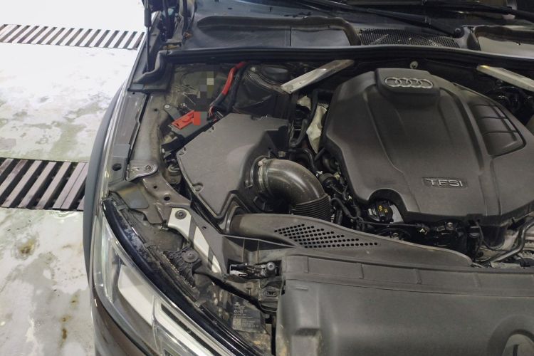 Used Audi A4 2017 45 TFSI allroad quattro Fashion Edition Engine Bay Right