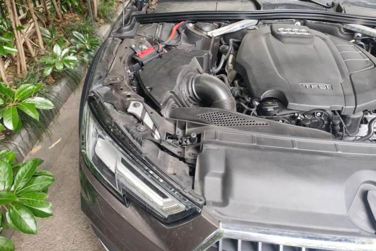 Used Audi A4 2017 45 TFSI allroad quattro Fashion Edition Engine Bay Right