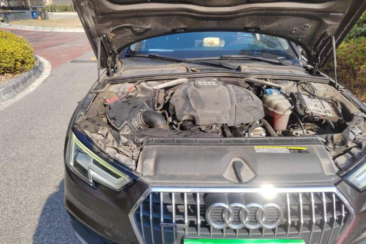 Used Audi A4 2017 45 TFSI allroad quattro Fashion Edition Engine Bay Right