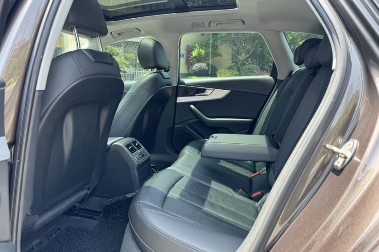 Used Audi A4 2017 45 TFSI allroad quattro Fashion Edition Interior 2