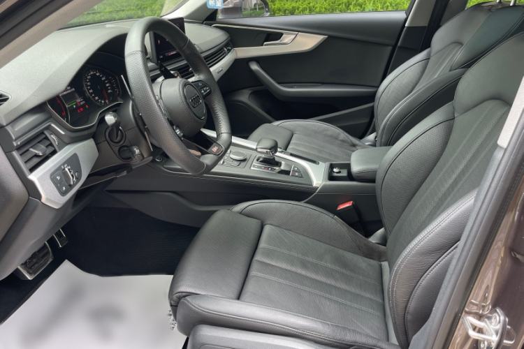 Used Audi A4 2017 45 TFSI allroad quattro Fashion Edition Interior 6