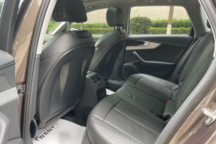 Used Audi A4 2017 45 TFSI allroad quattro Fashion Edition Interior 7