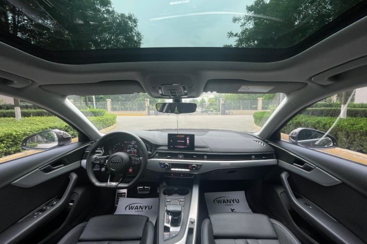 Used Audi A4 2017 45 TFSI allroad quattro Fashion Edition Interior 8