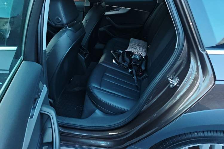 Used Audi A4 2017 45 TFSI allroad quattro Fashion Edition Left Rear Seat