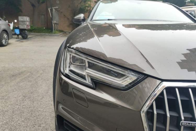 Used Audi A4 2017 45 TFSI allroad quattro Fashion Edition Right Front Headlight