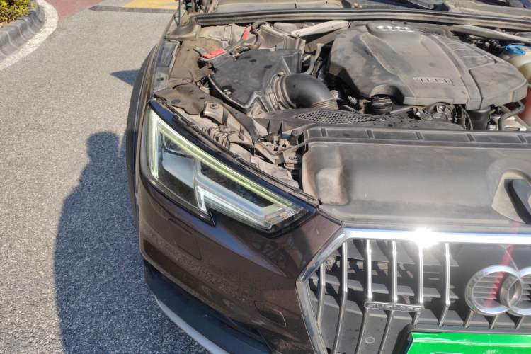Used Audi A4 2017 45 TFSI allroad quattro Fashion Edition Right Front Headlight
