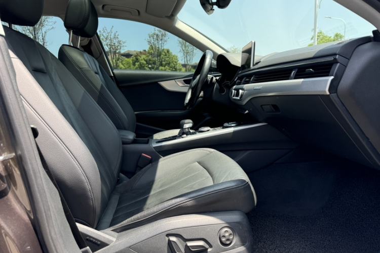 Used Audi A4 2017 45 TFSI allroad quattro Fashion Edition Right Front Seat