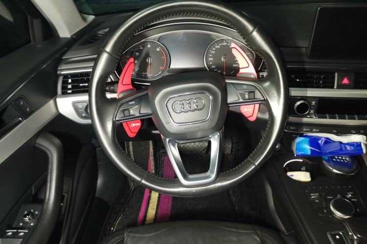 Used Audi A4 2017 45 TFSI allroad quattro Fashion Edition Steering Wheel
