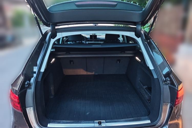 Used Audi A4 2017 45 TFSI allroad quattro Fashion Edition Trunk