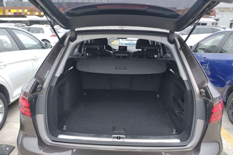 Used Audi A4 2017 45 TFSI allroad quattro Fashion Edition Trunk
