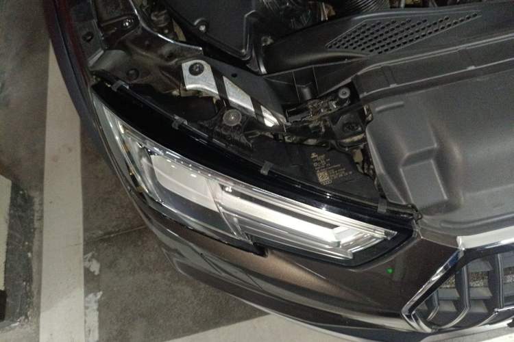Used Audi A4 2017 45 TFSI allroad quattro Fashion Edition Right Front Headlight