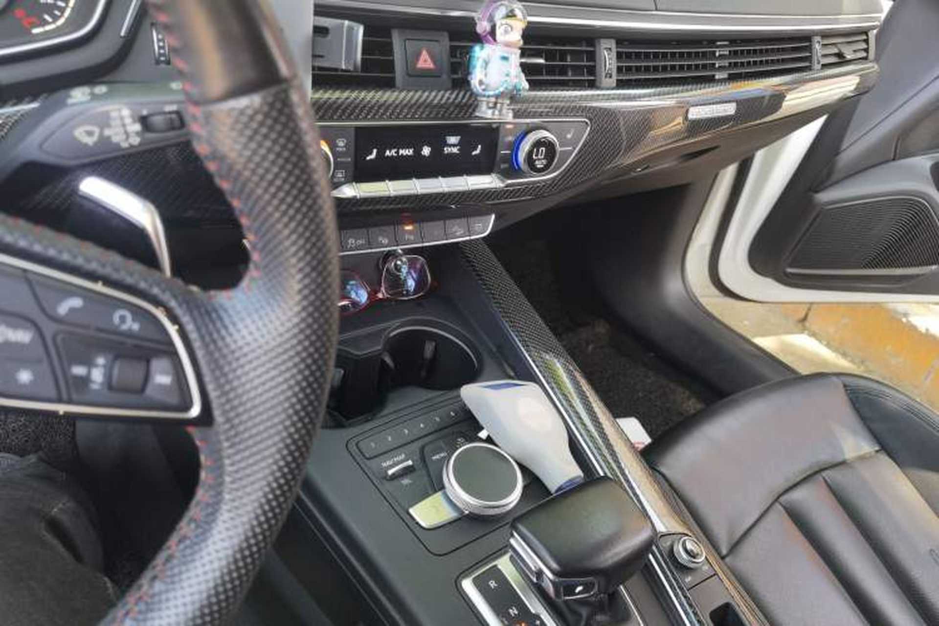 Used Audi A4 2017 45 TFSI allroad quattro Sport model Audio And AC Panel