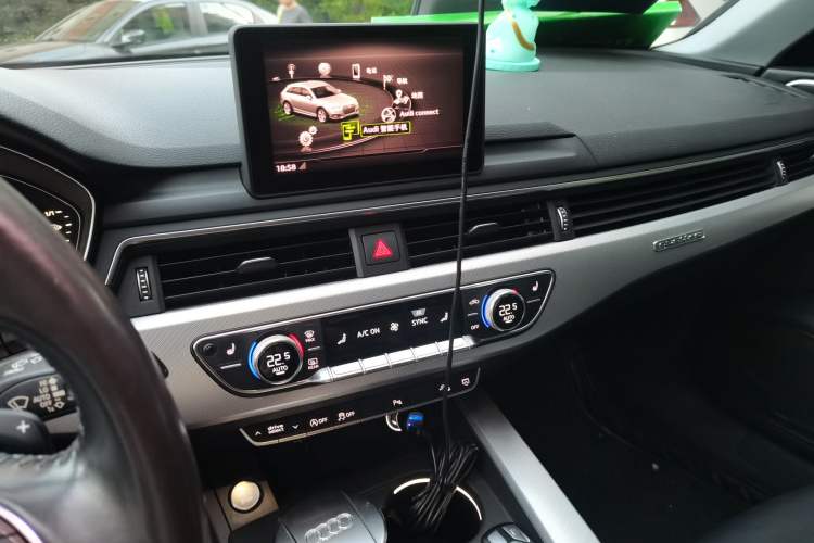 Used Audi A4 2017 45 TFSI allroad quattro Fashion Edition Audio And AC Panel