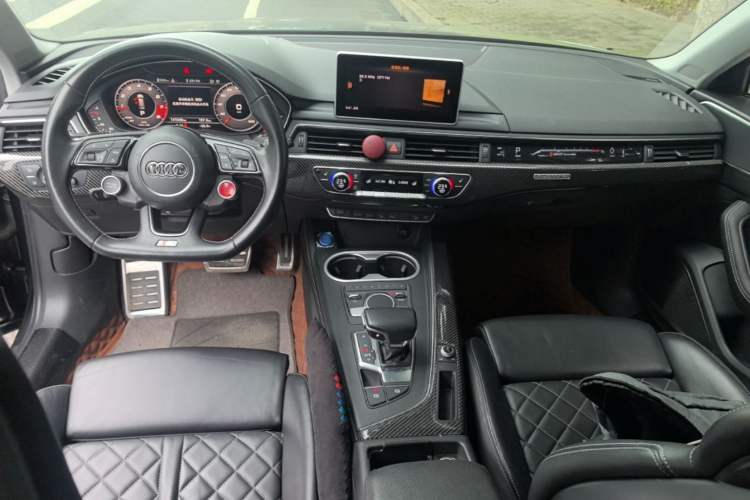 Used Audi A4 2017 45 TFSI allroad quattro Sport model Center Console