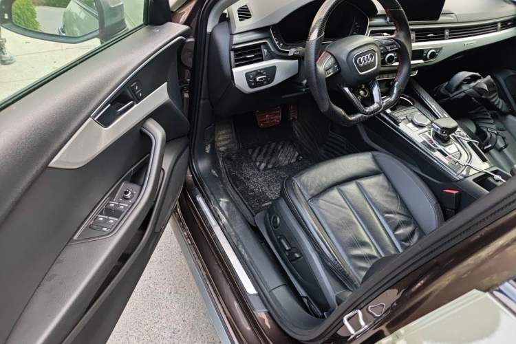 Used Audi A4 2017 45 TFSI allroad quattro Fashion Edition Driver Seat
