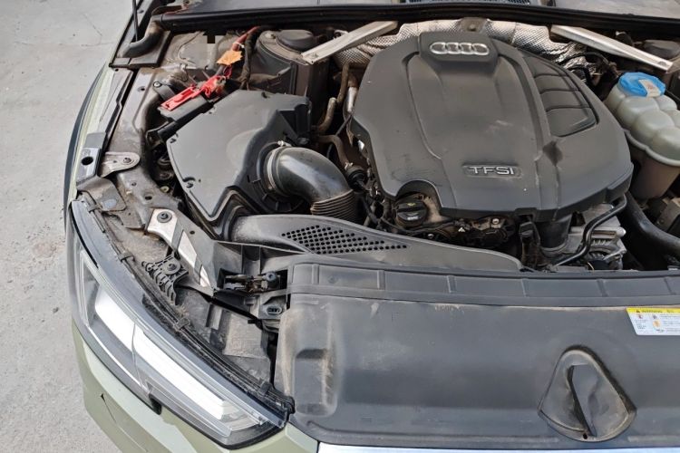 Used Audi A4 2017 45 TFSI allroad quattro Fashion Edition Engine Bay Right