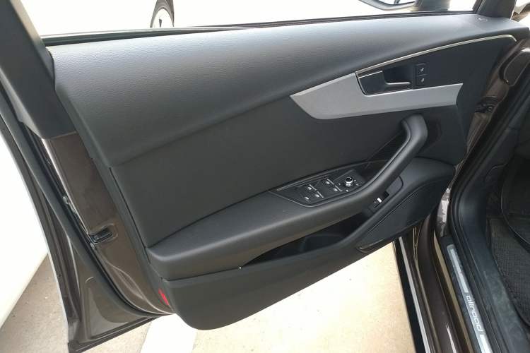 Used Audi A4 2017 45 TFSI allroad quattro Fashion Edition Left Front Door Interior