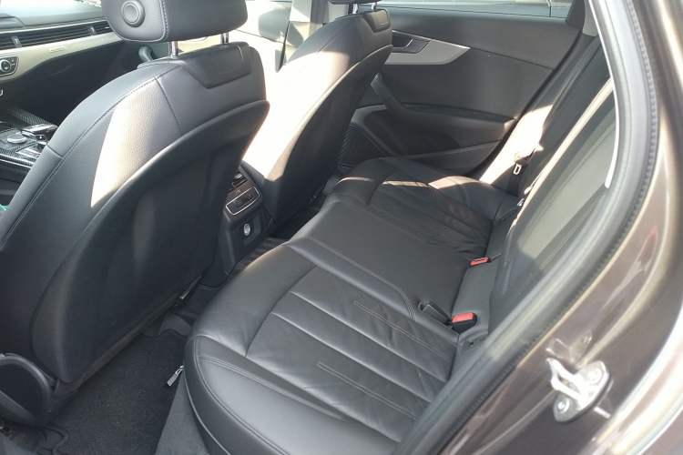 Used Audi A4 2017 45 TFSI allroad quattro Fashion Edition Left Rear Seat