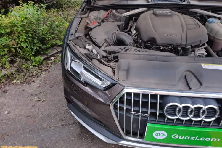 Used Audi A4 2017 45 TFSI allroad quattro Fashion Edition Right Front Headlight