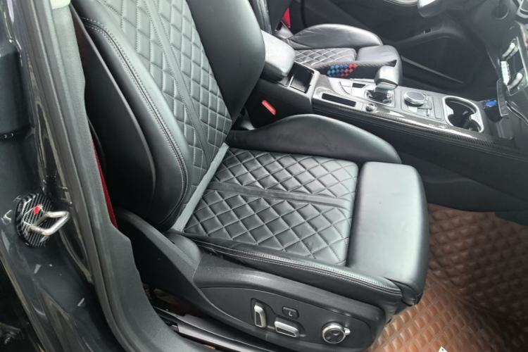 Used Audi A4 2017 45 TFSI allroad quattro Sport model Right Front Seat