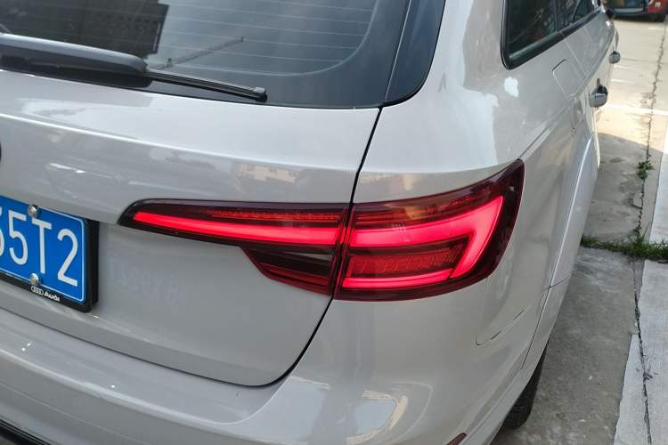 Used Audi A4 2017 45 TFSI allroad quattro Fashion Edition Right Rear Taillight