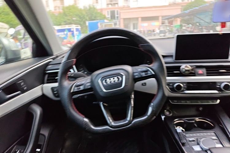 Used Audi A4 2017 45 TFSI allroad quattro Fashion Edition Steering Wheel