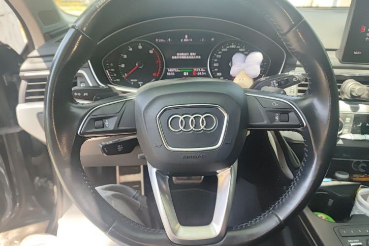 Used Audi A4 2017 45 TFSI allroad quattro Fashion Edition Steering Wheel
