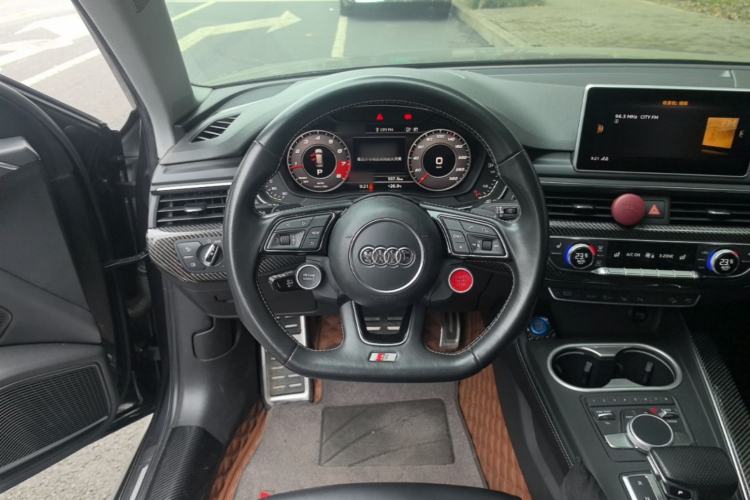 Used Audi A4 2017 45 TFSI allroad quattro Sport model Steering Wheel