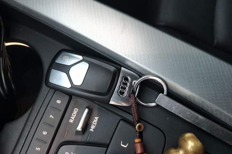 Used Audi A4 2017 45 TFSI allroad quattro Fashion Edition Vehicle Key