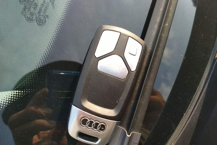 Used Audi A4 2017 45 TFSI allroad quattro Fashion Edition Vehicle Key